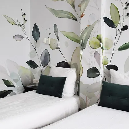Hotel Court Garden 3*