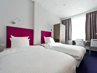Court Garden Отель 4*
