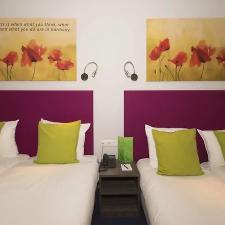 Hotel Court Garden 4*