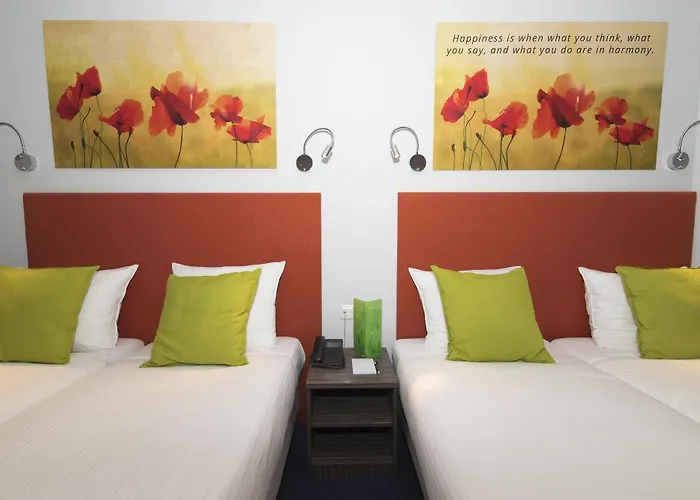 Court Garden Hotel 4*