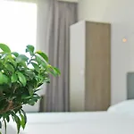 Court Garden Hotel