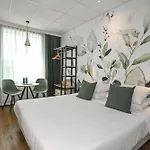 Hotel Court Garden